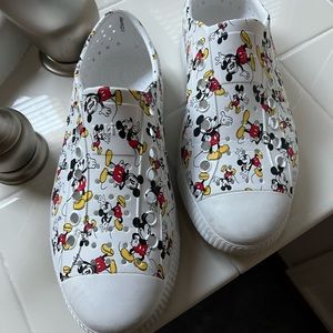 EUC Natives W7 Mickey Mouse print